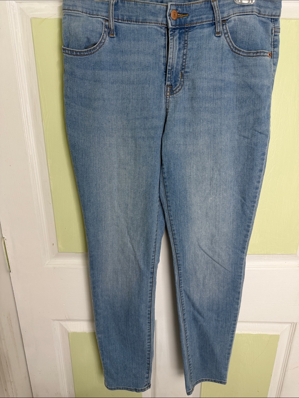Old Navy Light Blue Skinny Jeans